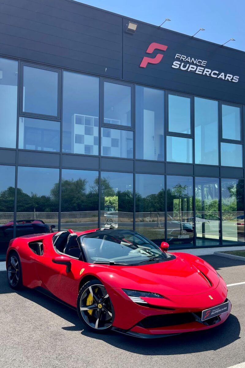 Venez découvrir nos Supercars