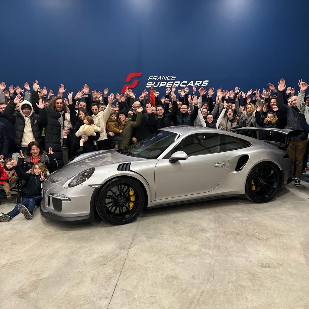 Photo de groupe avec Porsche GT3 RS
